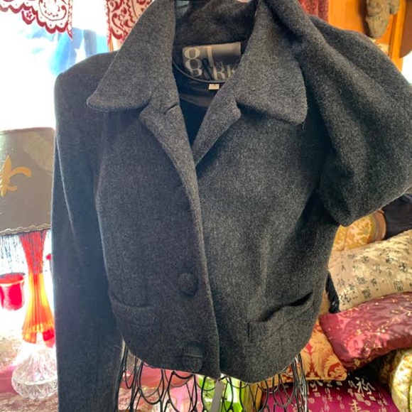 Beautiful jacket - Picture 2 of 3